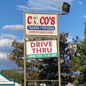 Coco's Taqueria y Pupuseria